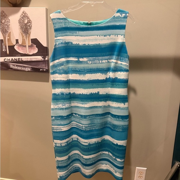 TAHARI Blue/White Ombré Striped Sleeve Shift Dress Size 10/Medium MSRP $195 - Picture 4 of 10